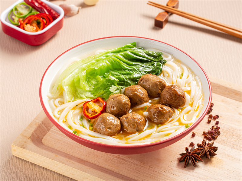 牛筋丸汤粿条